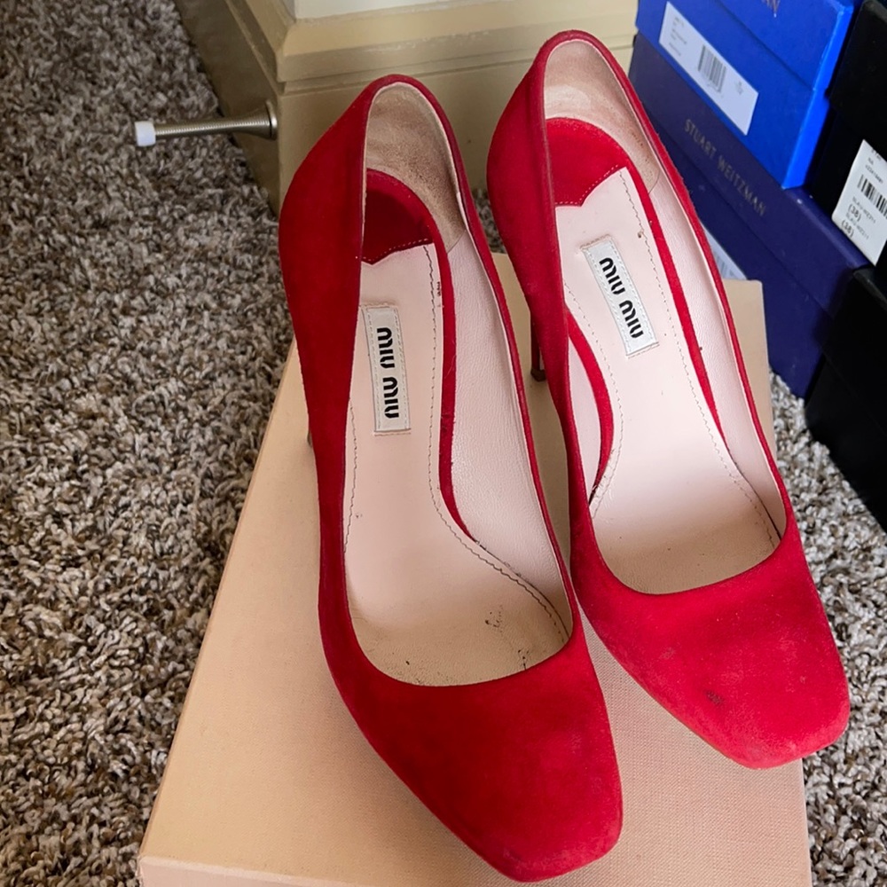 Miu Miu red hot heels!